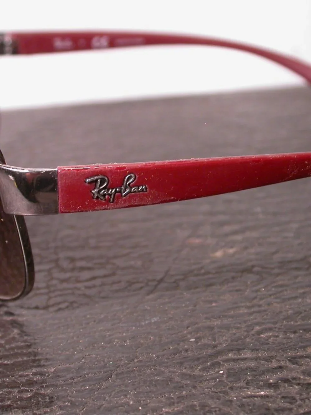 Ray-Ban up auction